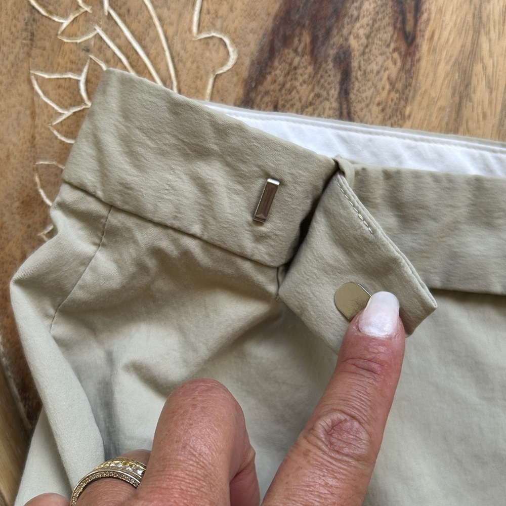 Banana Republic stretch capri pants size 12 cotton blend preloved women’s pants - Picture 4 of 5